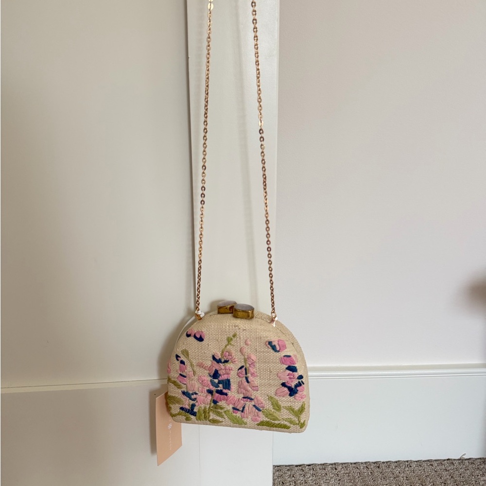 Pamela Munson Floral Embroidered Clutch Bag NWT - Picture 4 of 5